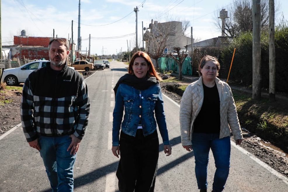 NOTICIAS PILAR:Soledad Peralta recorrió los nuevos asfaltos de Derqui*