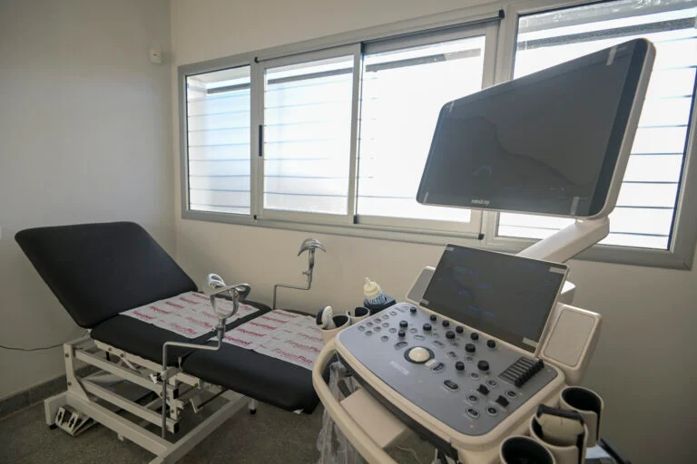 Kicillof inaugur&oacute; un nuevo Centro de Atenci&oacute;n Primaria de la Salud en Luj&aacute;n