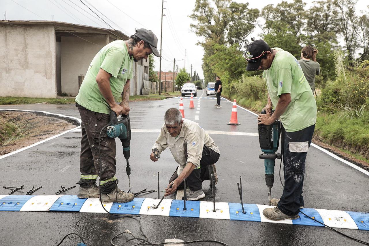 NOTICIAS PILAR:ACHAVAL  RECORRIO LOS NUEVOS ASFALTOS  DE RIVERA VILLATE EN DERQUI