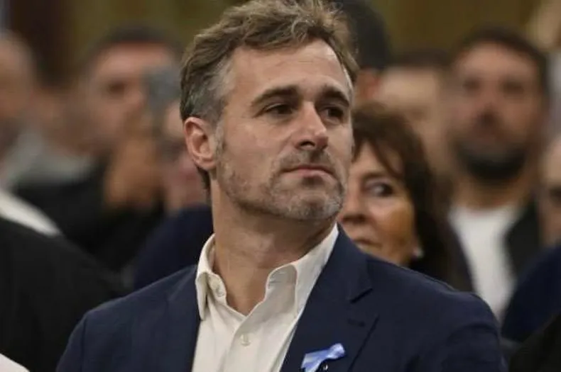 NOTICIAS PILAR: CUANDO EL IVA SE INVENTO PARA SACARLES DINERO A LOS RICOS. Y ES EL VECINO DE A PIE  QUE LO TERMINA  DE PAGAR.