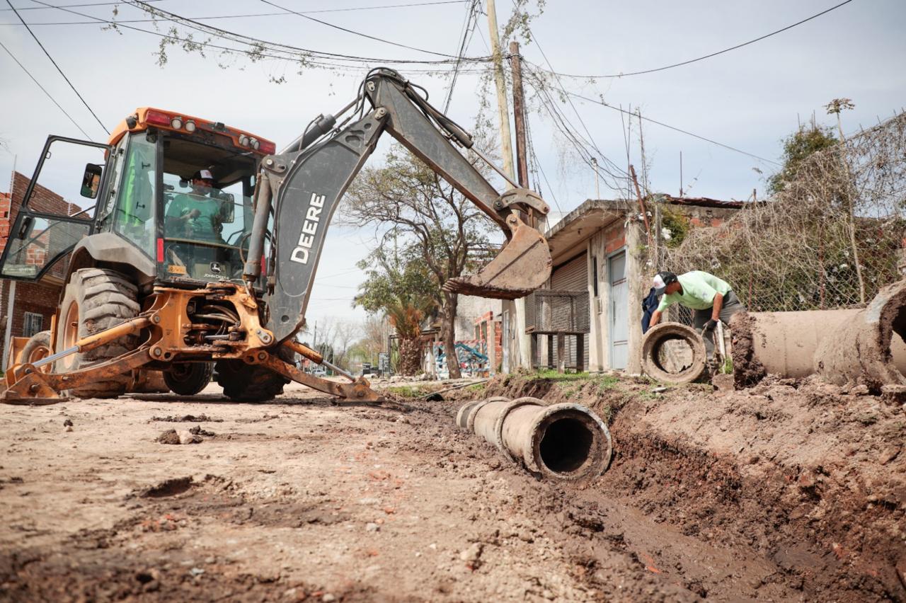 NOTICIAS PILAR:El Municipio realiza nuevas obras hidráulicas en Agustoni*