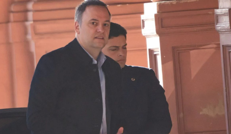 NOTICIAS PILAR: ADORNI EN  LA MIRA . 