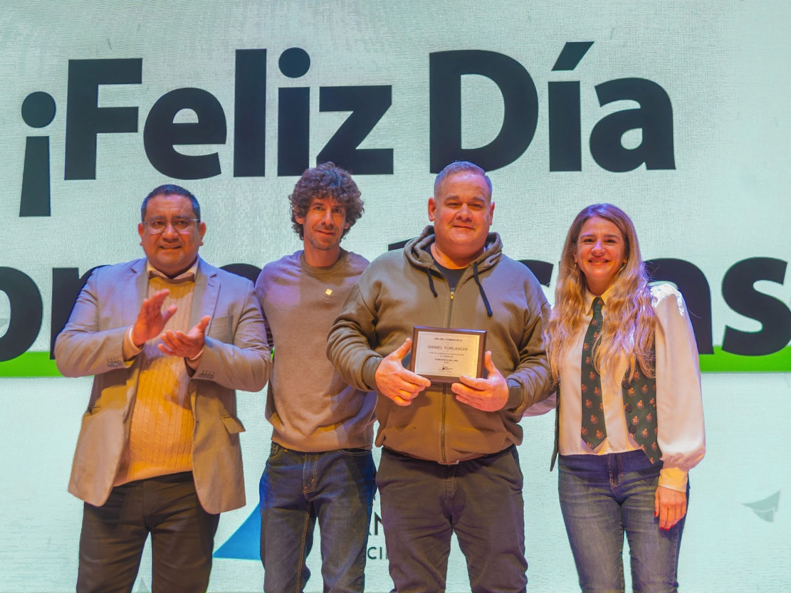 IniciomunicipiodesanfernandoHomenaje a clubes y sociedades de fomento Homenaje a clubes y sociedades de fomento