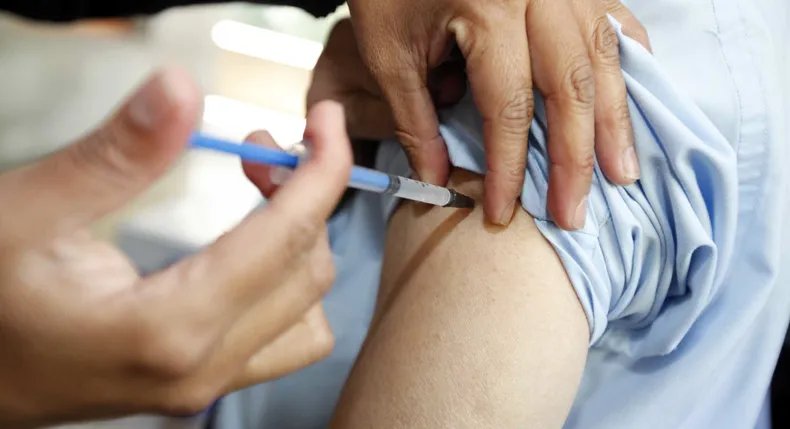 NOTICIAS PILAR:MEDICOS BONAERENSES PIDEN DECLARAR LA "EMERGENCIA" POR LA CAIDA DE LA VACUNACION PEDIATRICA.