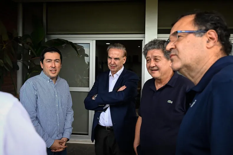 NOTICIAS MALVINAS ARGENTINAS: NARDINI VA POR TODO.