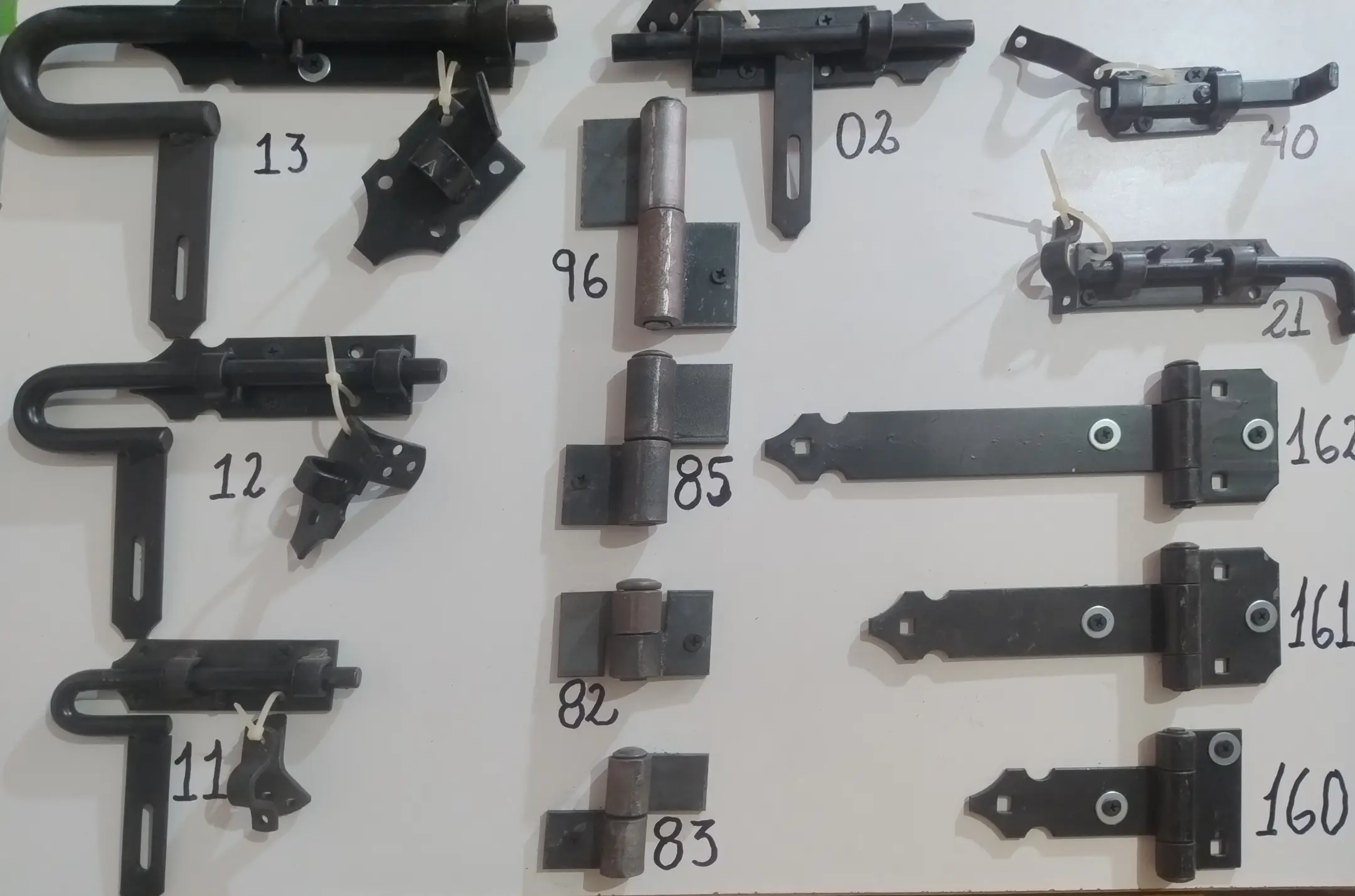 GOBIERNO: COMPRANDO EN ARGENTINA, ARRANCADO EN VENEZUELA