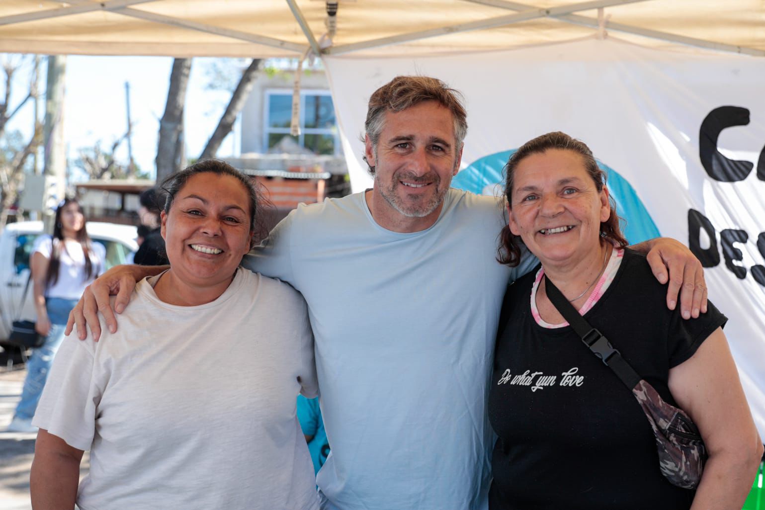 NOTICIAS PILAR:ACHAVAL ACOMPAÑO A LOS VECINOS DE LAGOMARSINO  EN SUS FIESTAS PATRONALES